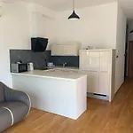 Apartment Sea *