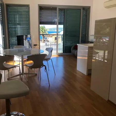 Apartma Sea *